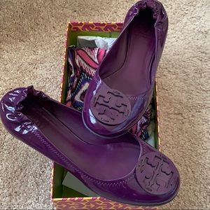 SOLD Tory Burch Reva, Size 8